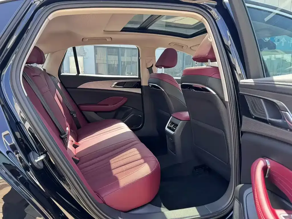 Hongqi H5 2024 из CN, фото 6