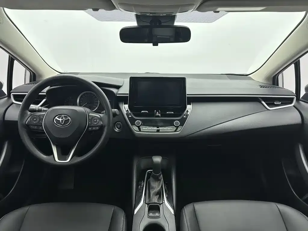 Toyota Corolla — фото 10