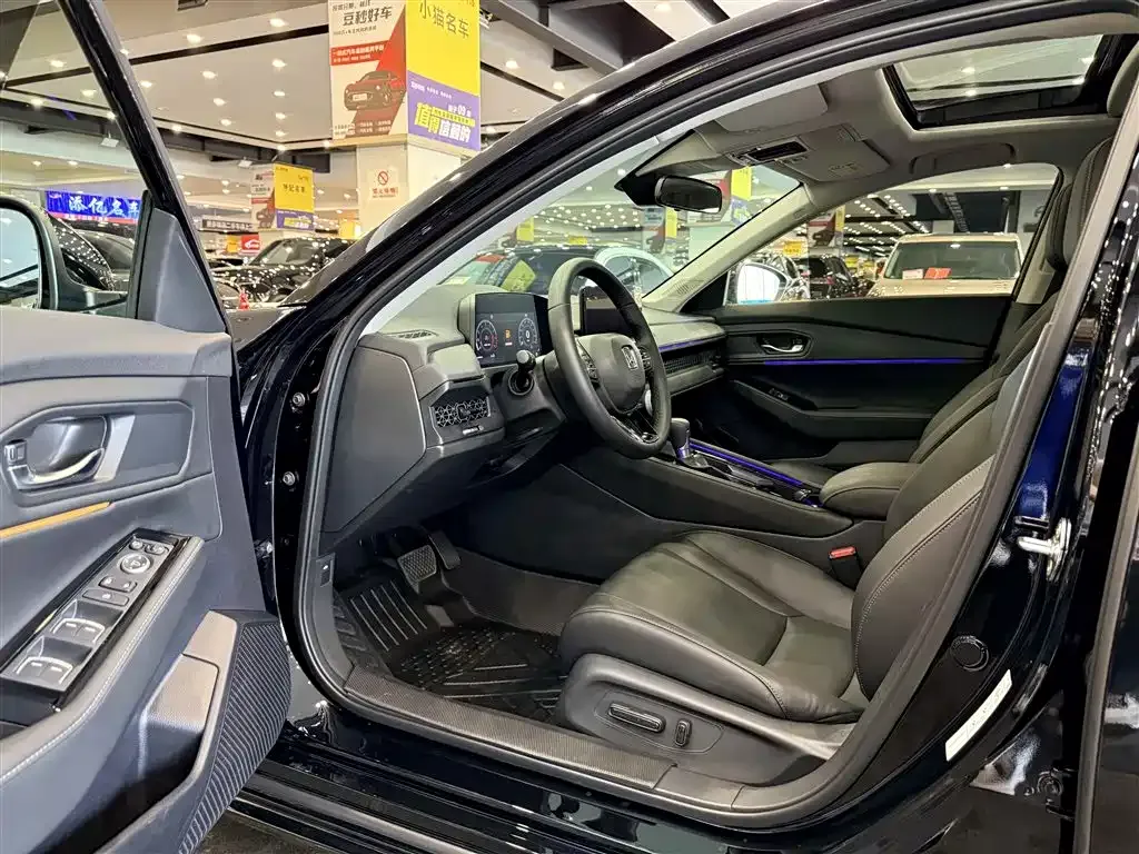 Honda Accord — фото 6