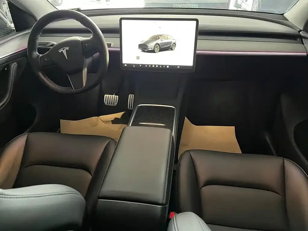 Tesla Model Y — фото 4