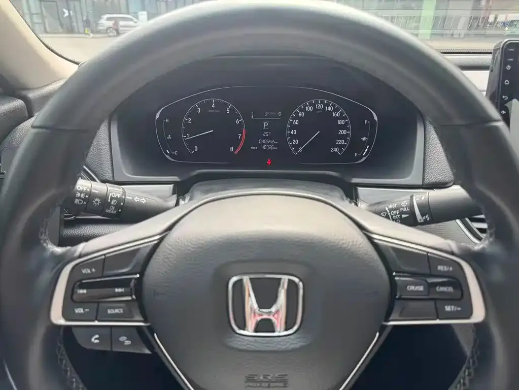 Honda Accord — фото 4