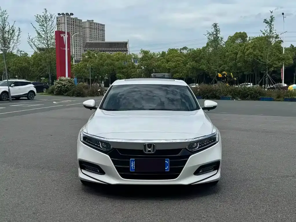 Honda Accord — фото 5