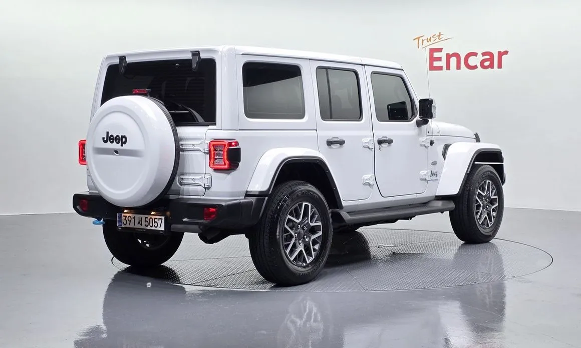 Jeep Wrangler 2022 из KR, фото 2