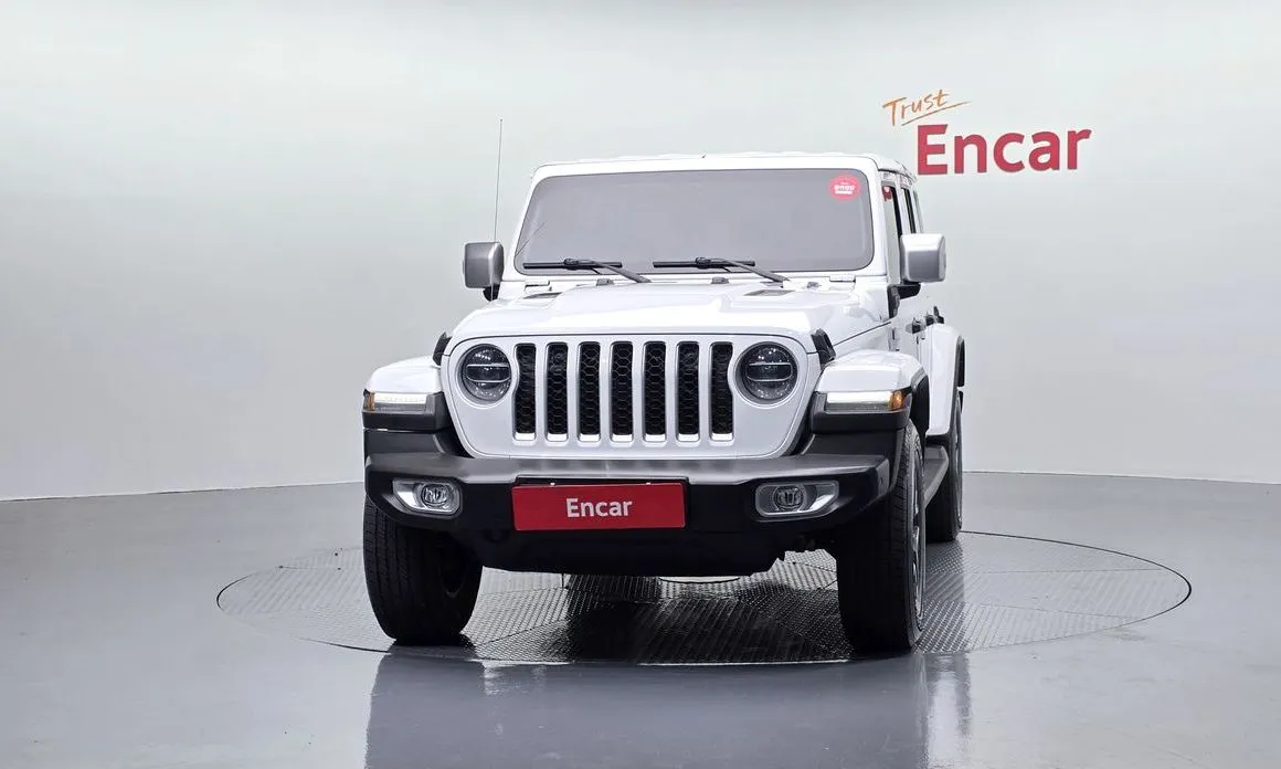 Jeep Wrangler 2022 из KR, фото 3