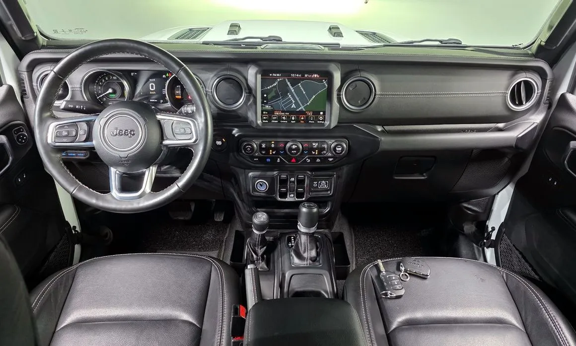 Jeep Wrangler 2022 из KR, фото 4