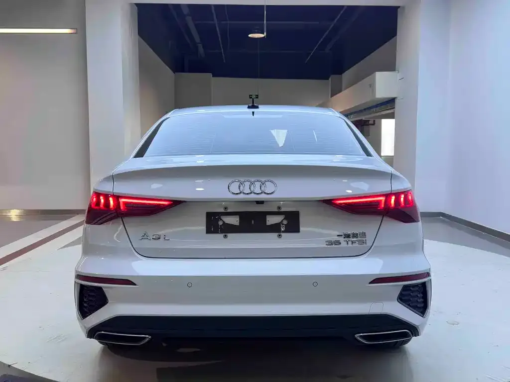 Audi A3 — фото 2