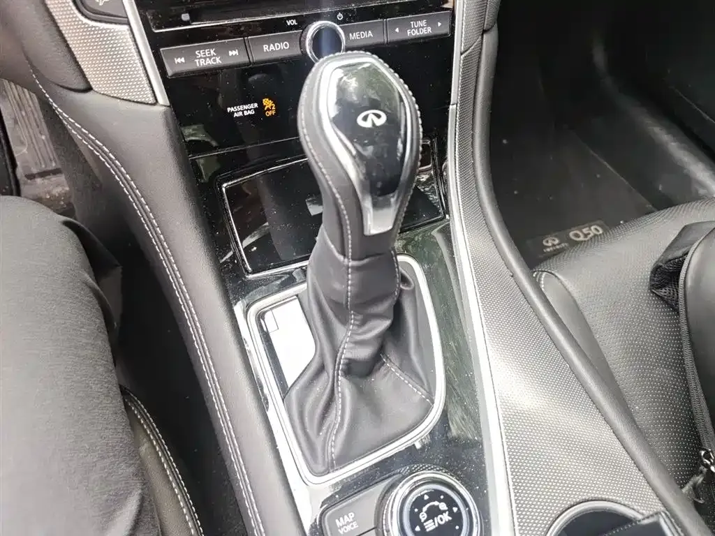 Infiniti Q50L 2021 из CN, фото 10