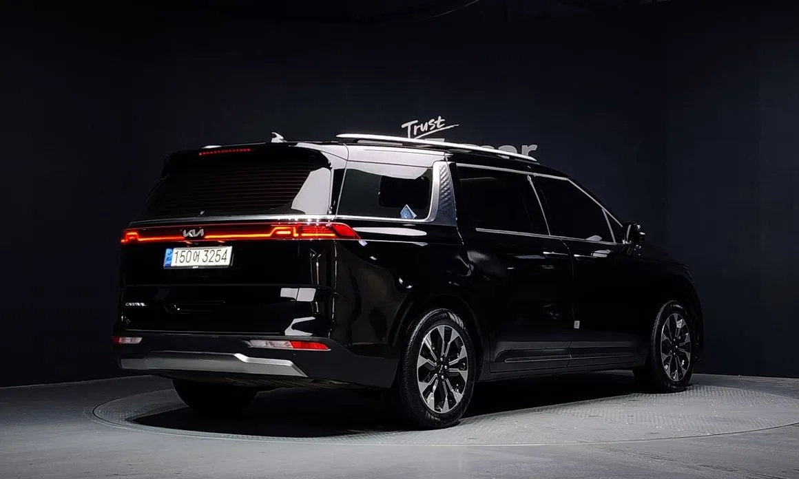 Kia Carnival — фото 2