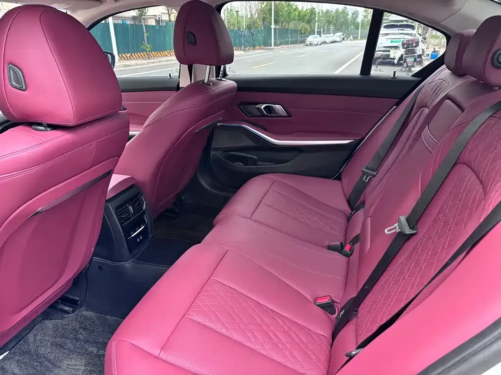 BMW 3 Series 2025 из CN, фото 3