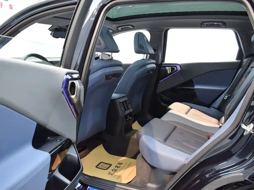BMW X3 2025 из CN, фото 10