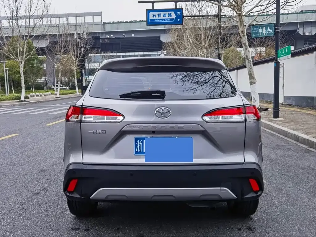 Toyota Corolla Cross — фото 4