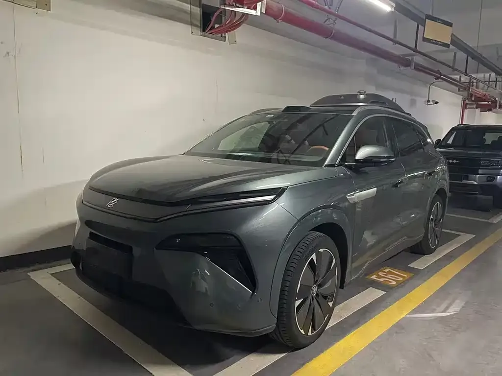 BYD Tang L — фото 1