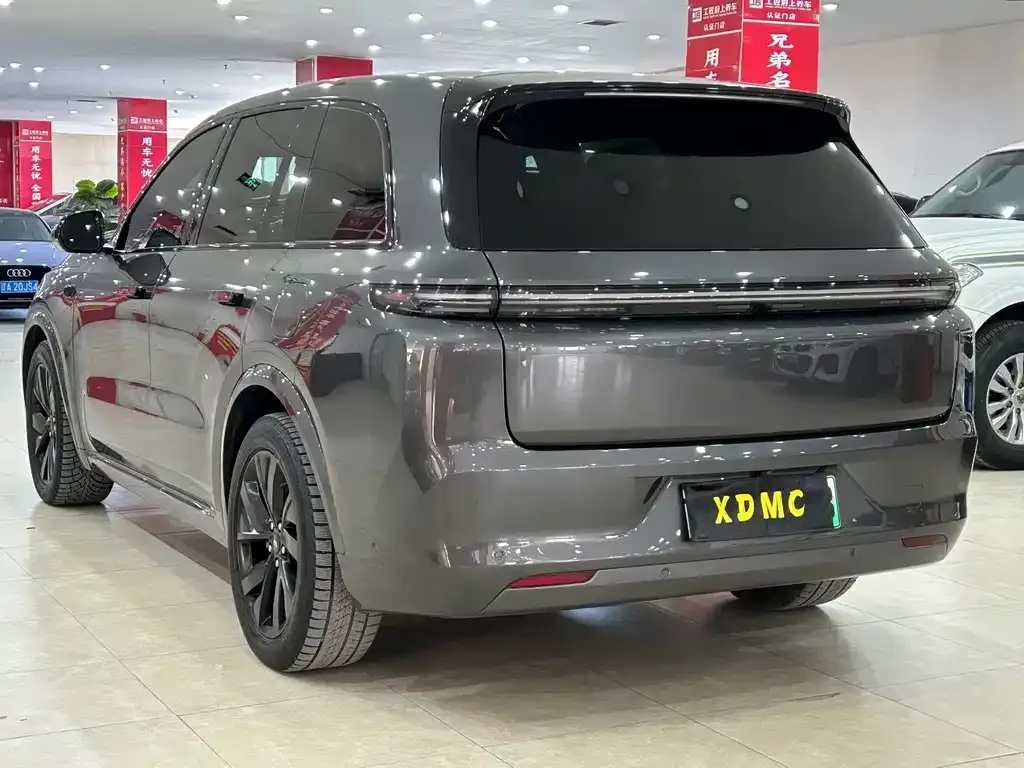 Li Auto L8 2023 из CN, фото 2