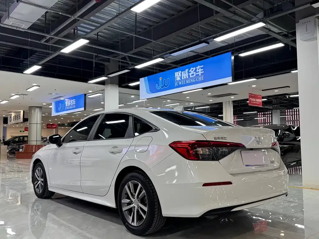 Honda Civic — фото 5