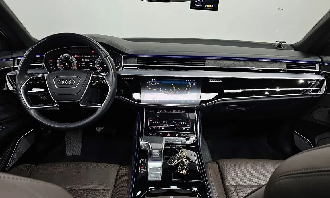 Audi A8 — фото 6