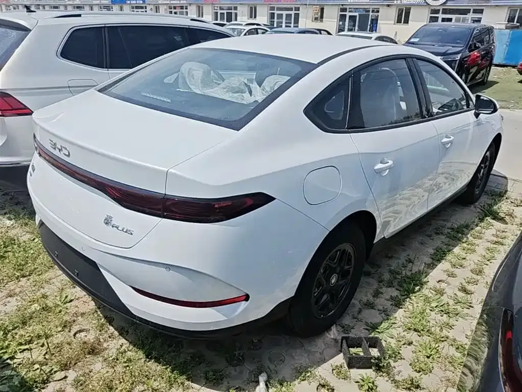 BYD Qin PLUS — фото 10