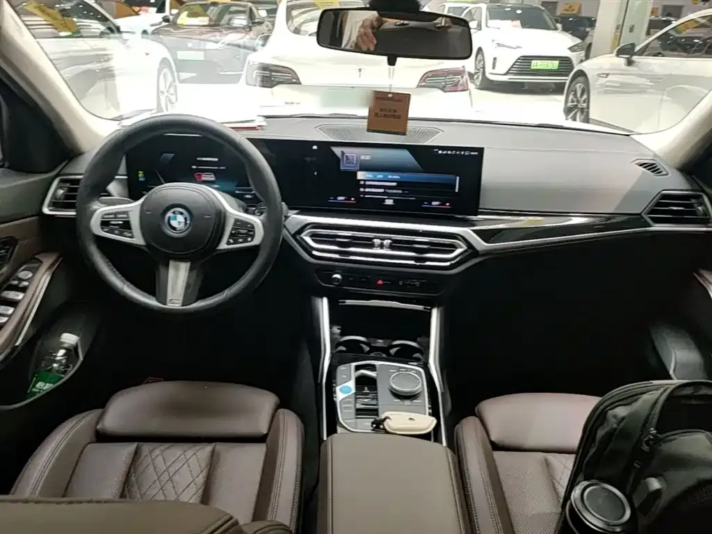 BMW i3 — фото 3