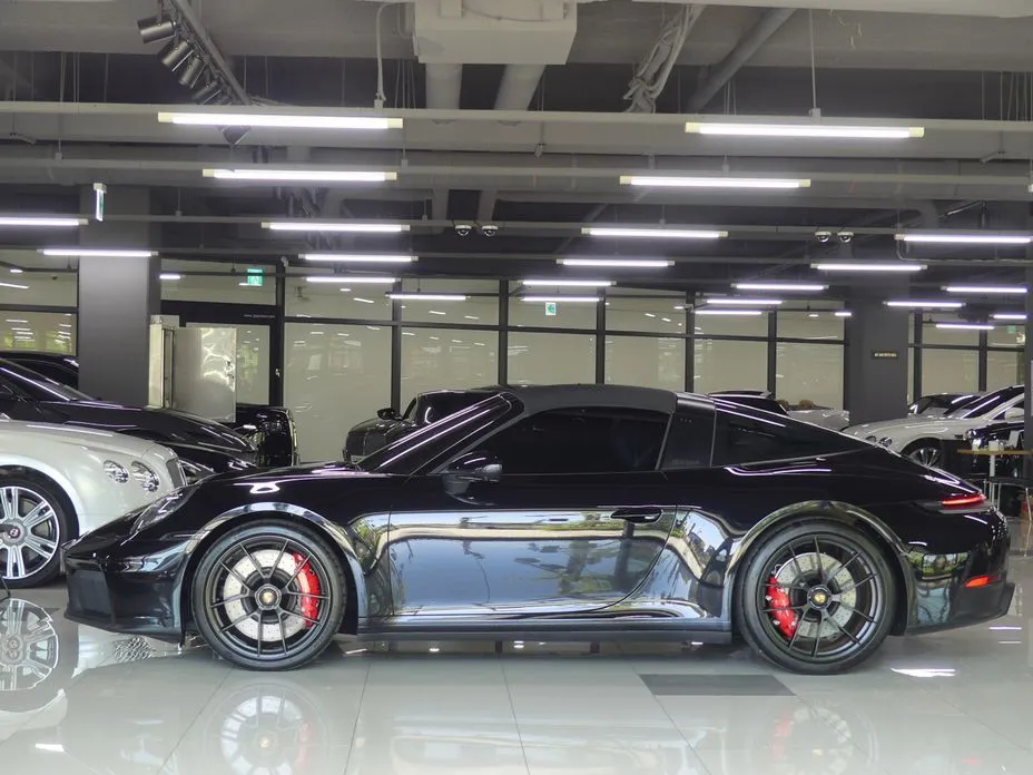 Porsche 911 2025 из KR, фото 8