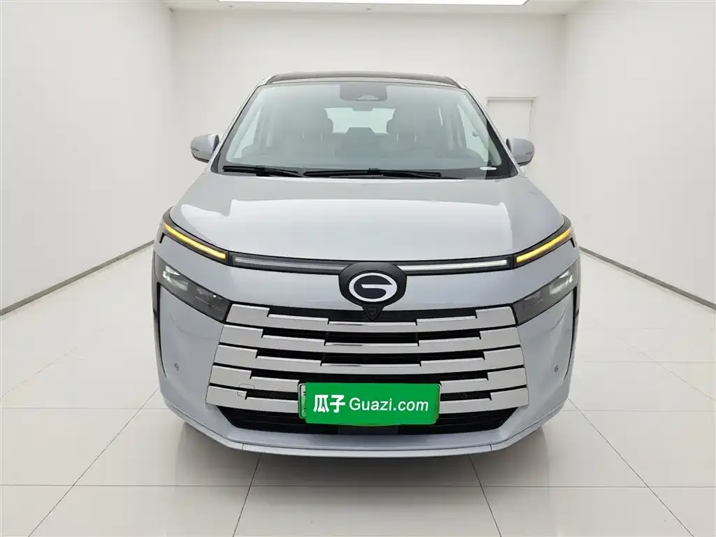 GAC Motor E8 Hybrid — фото 3