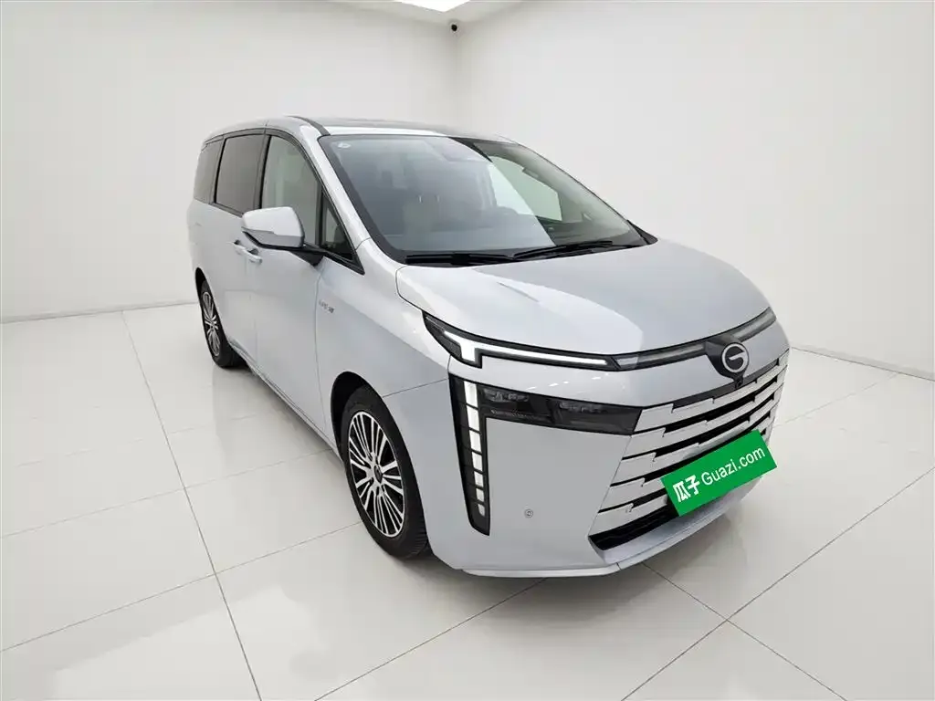 GAC Motor E8 Hybrid — фото 4