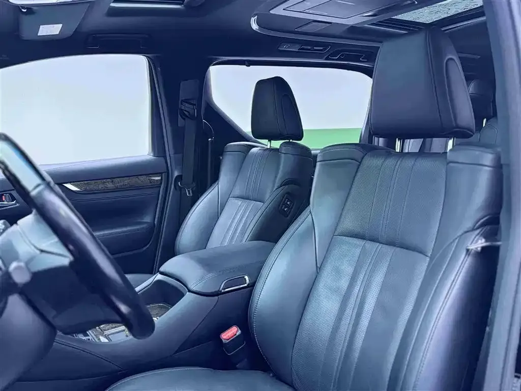 Toyota Alphard 2021 из CN, фото 3