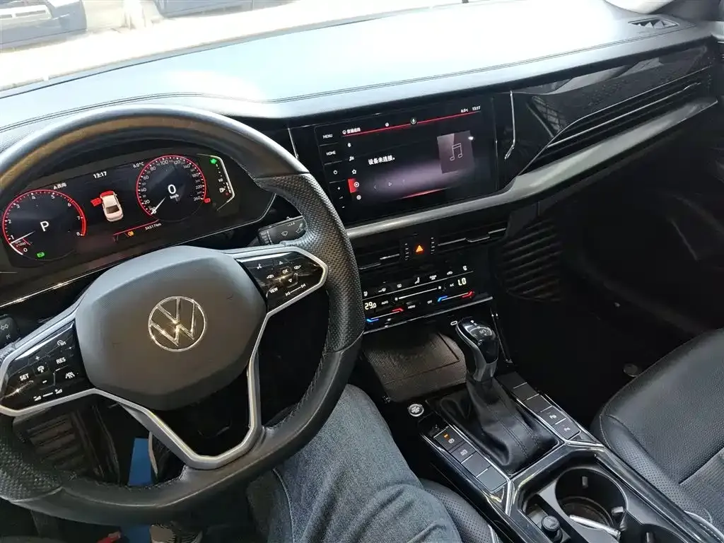 Volkswagen Passat — фото 7