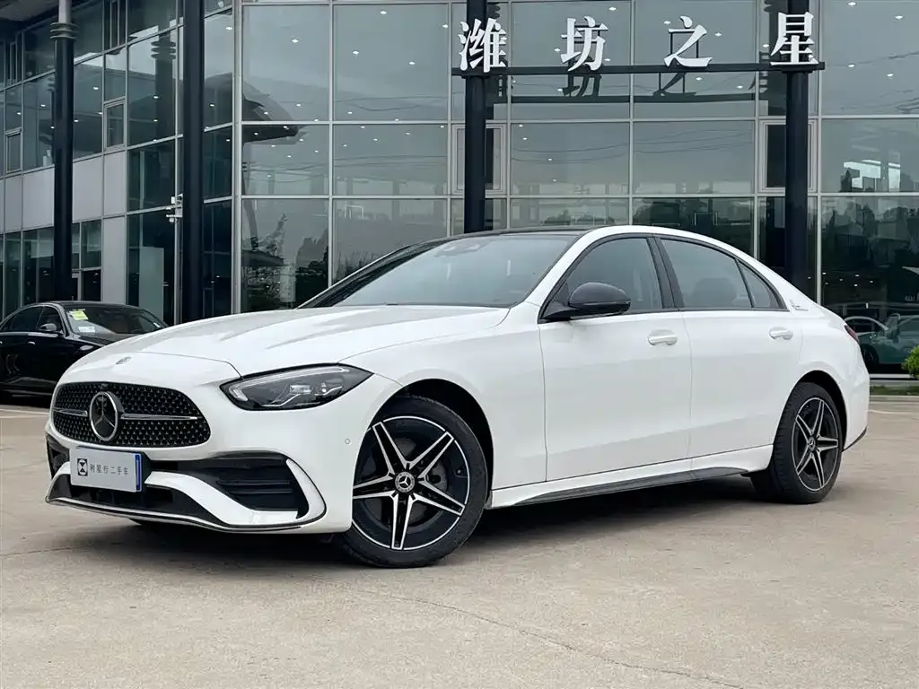 Mercedes-Benz C-Class — фото 1