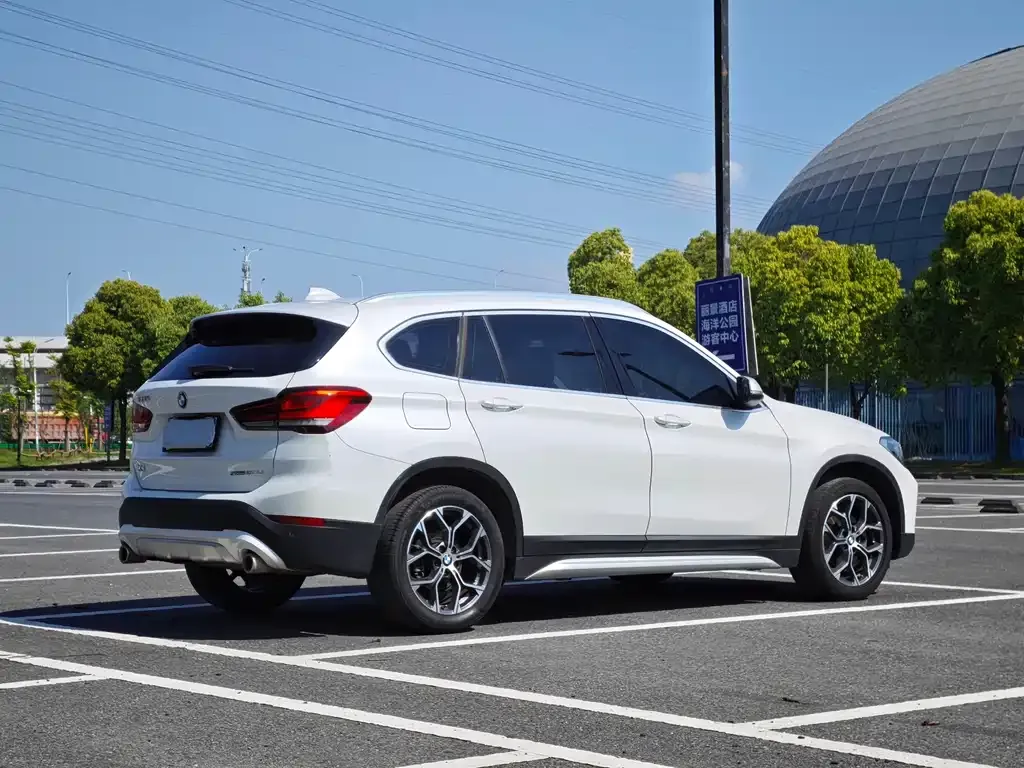 BMW X1 2021 из CN, фото 8
