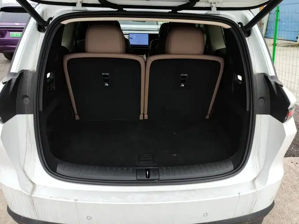 Li Auto i8 2025 из CN, фото 2
