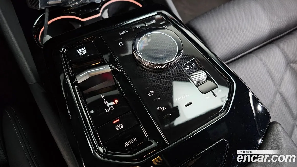 BMW 5-Series 2025 из KR, фото 4
