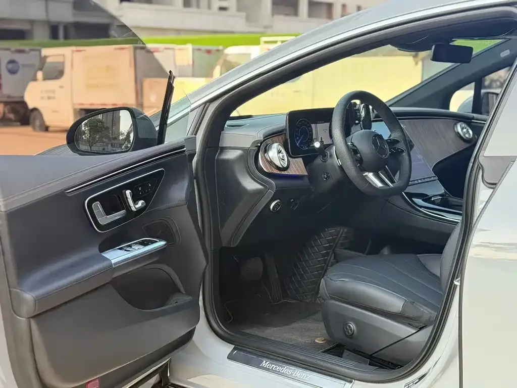 Mercedes-Benz EQE 2023 из CN, фото 5