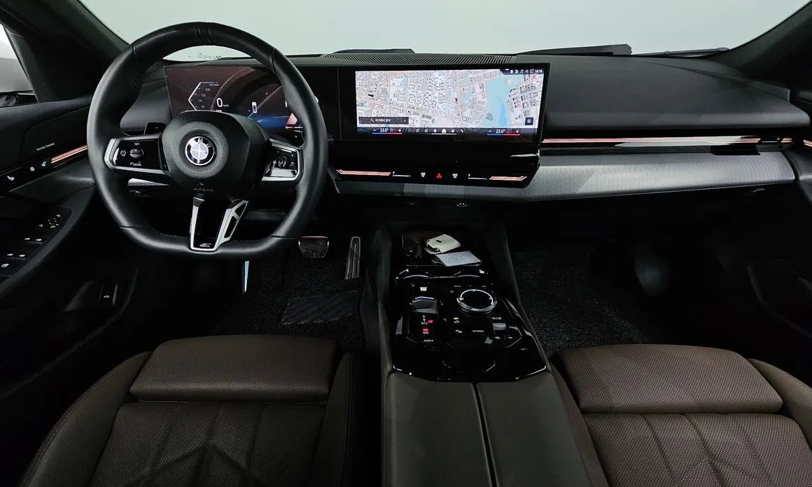 BMW 5-Series — фото 10