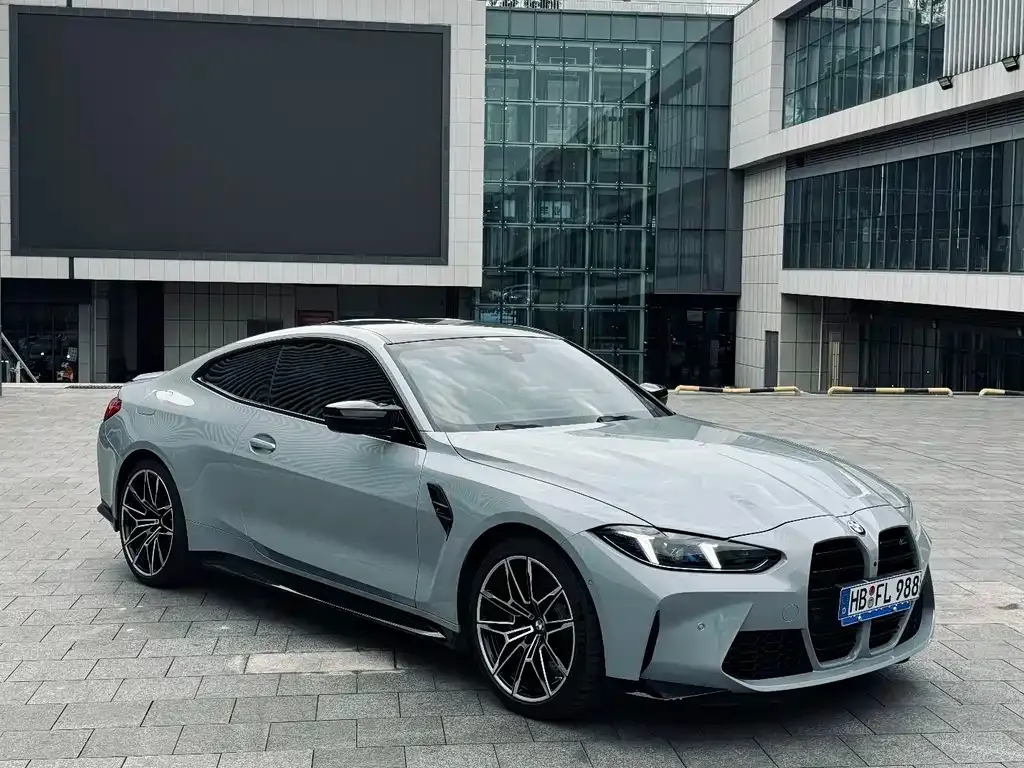 BMW M4 — фото 10