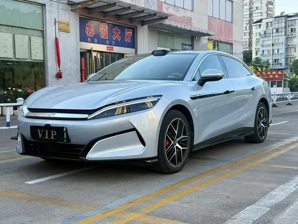 BYD Han L — фото 1