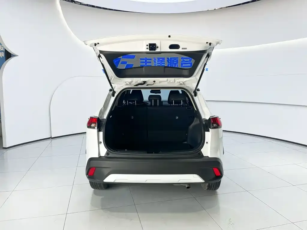 Toyota Corolla Cross — фото 3
