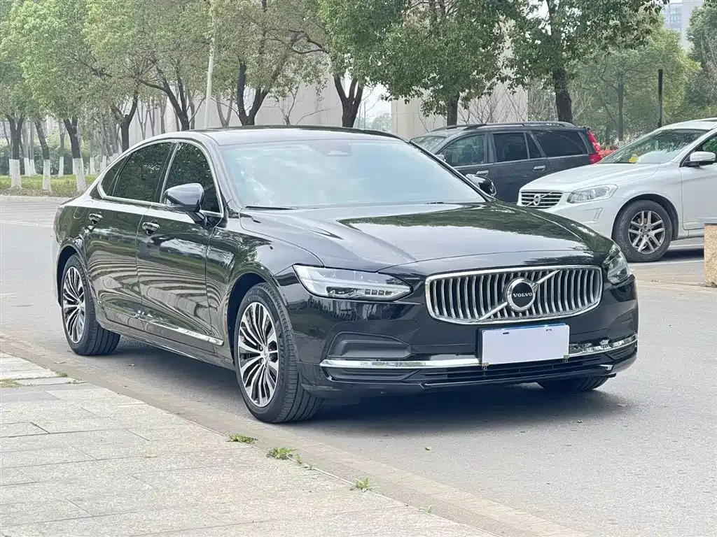Volvo S90 — фото 10