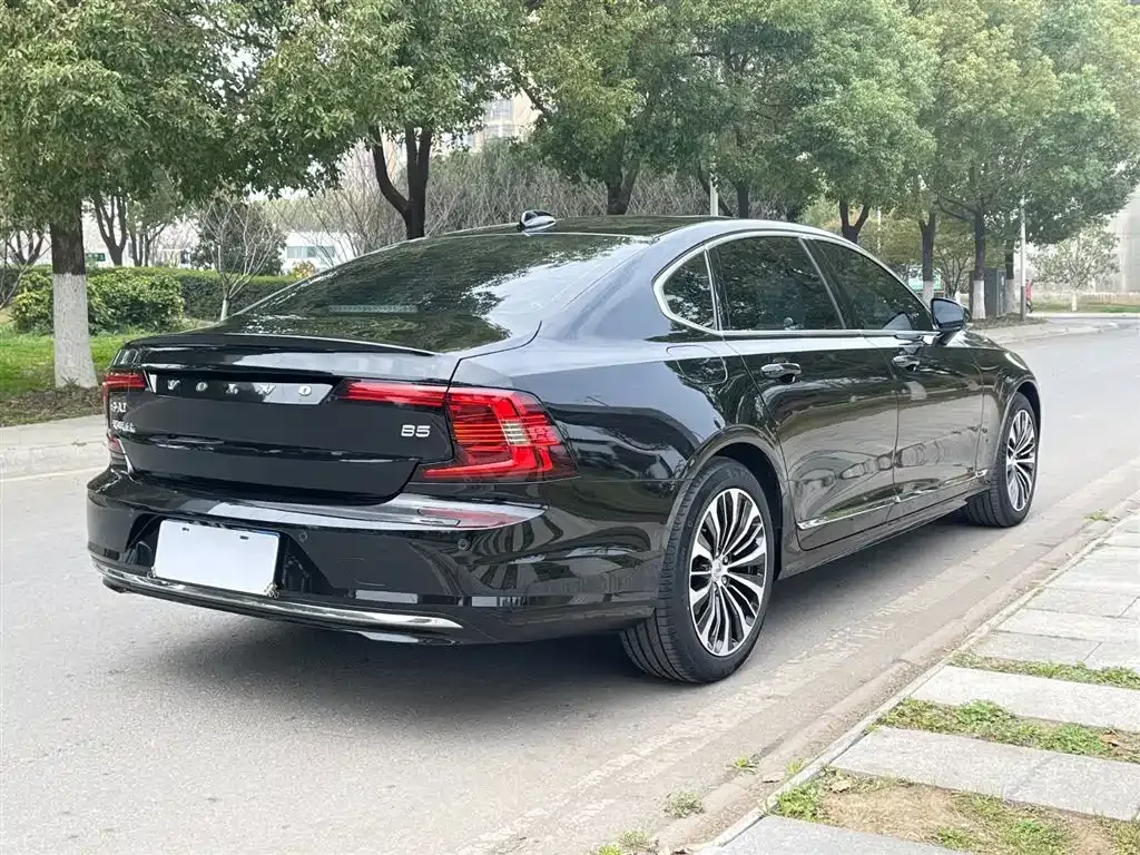 Volvo S90 — фото 7