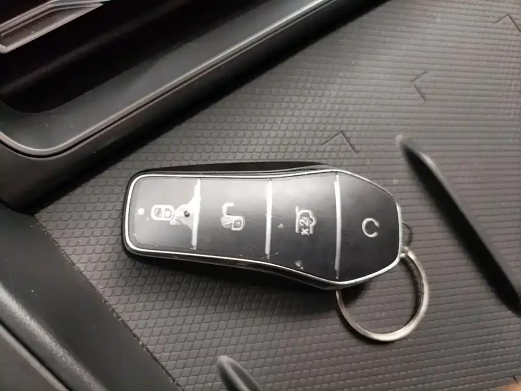 BYD Qin L 2025 из CN, фото 2