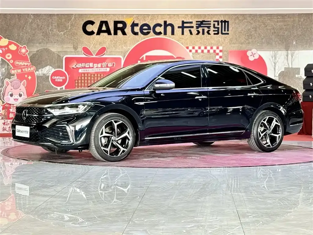 Volkswagen Passat 2023 из CN, фото 1