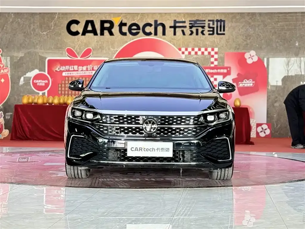 Volkswagen Passat 2023 из CN, фото 8