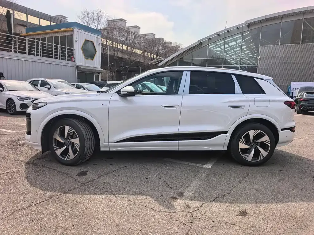 Audi Q6L e-tron 2026 из CN, фото 10