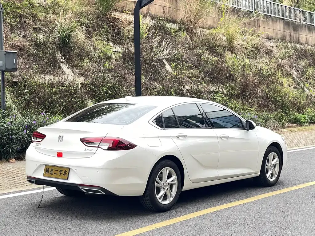 Buick Regal — фото 5