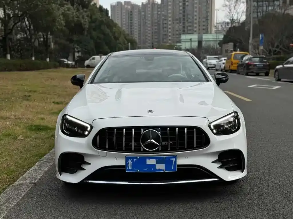 Mercedes-Benz E-Class (Import) — фото 4