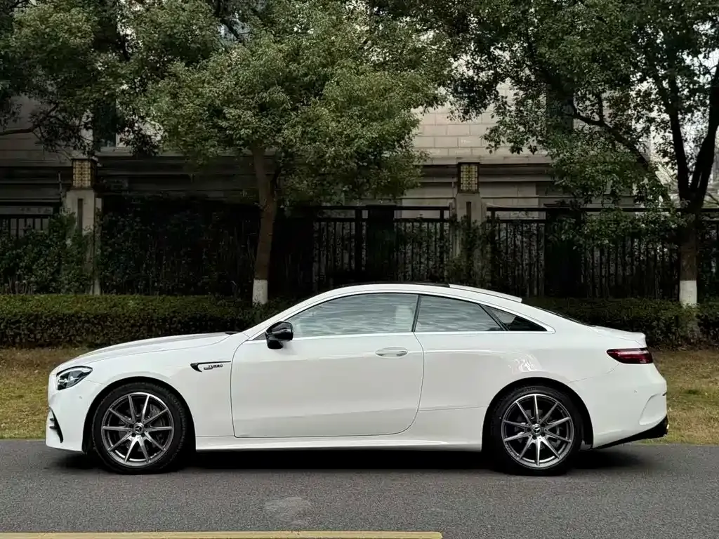 Mercedes-Benz E-Class (Import) — фото 2