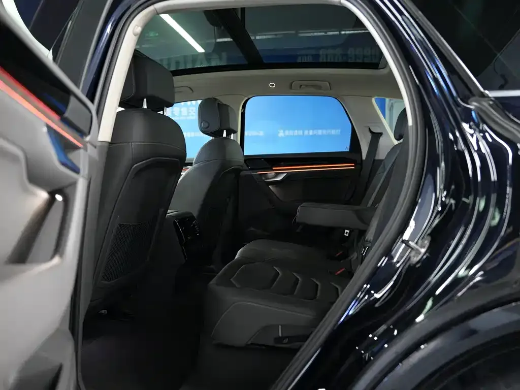 Volkswagen Touareg 2022 из CN, фото 8