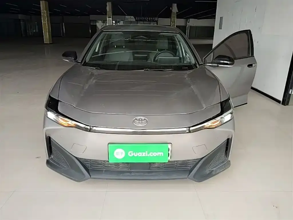 Toyota bZ3 2024 из CN, фото 2