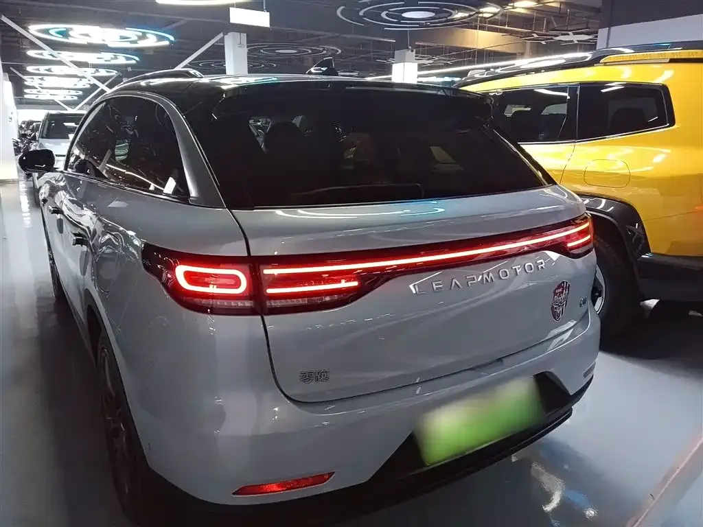 Leapmotor C11 — фото 10