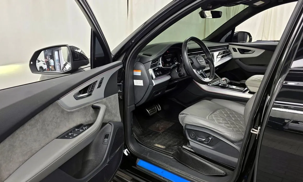 Audi Q7 2022 из KR, фото 8