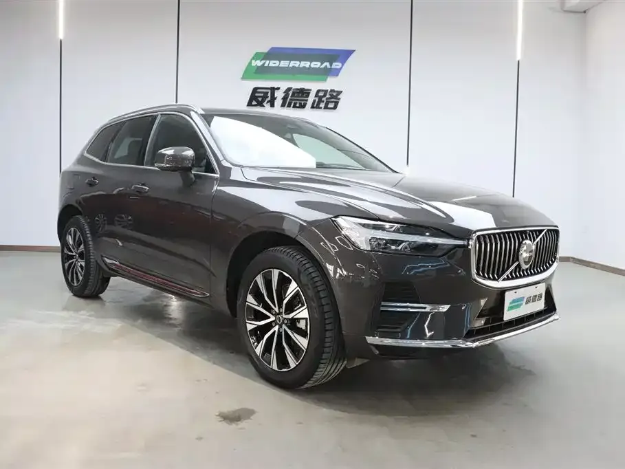 Volvo XC60 — фото 10