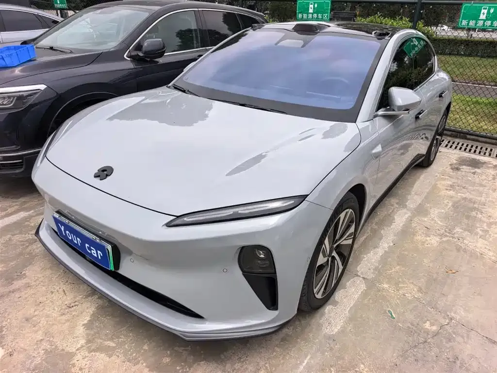 NIO ET5